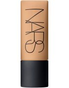 Nars SOFT MATTE Complete Foundation machiaj cu efect matifiant culoare BARCELONA 45 ml