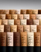 Nars SOFT MATTE Complete Foundation machiaj cu efect matifiant culoare BARCELONA 45 ml
