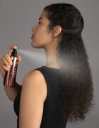 NEQI Diamond Glass Ultimate Styling spray spray styling anti-electrizare 180 ml