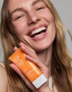 NIP+FAB Vitamin C Fix Glow Moisturiser cremă de față iluminatoare SPF 50 50 ml