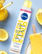 Nivea Fresh Revive șampon uscat pentru volum maxim Light Tones 200 ml