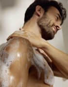 Nivea MEN Hydrocare gel de dus pentru față corp și păr ambalaj economic 2 x 500 ml