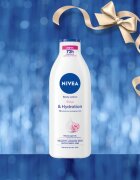 Nivea Rose Touch set cadou nutritie si hidratare