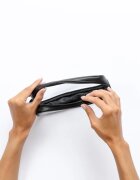 Notino Travel Collection Small Clear Organizer geantă de cosmetice transparentă transparent S Black 20x10x5 cm 1 buc