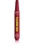 NYX Professional Makeup Fat Matte balsam de buze cu efect matifiant Plushin' Plum 2 g