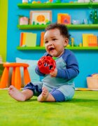 Oball Teether My Own™ jucărie pentru dentiție Apple 1 buc