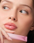 OLEHENRIKSEN Pout Preserve Peptide Lip Treatment lip gloss hidratant culoare Vanilla Bonbon 12 ml