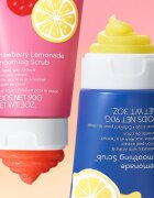 OLEHENRIKSEN Transform Strawberry Lemonade Smoothing Scrub exfoliant facial cu efect de exfoliere 90 g