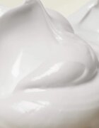 Omorovicza Soothing Shave cremă pentru bărbierit cu efect racoritor 150 ml