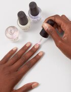 OPI Natural Nail Strengthener lac intaritor de baza pentru unghii cu efect de întărire 15 ml