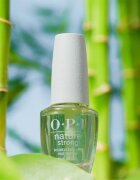 OPI Nature Strong lac intaritor de baza pentru unghii 15 ml