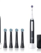 Oral-B iO3 & iO White Clean set de periuțe de dinți și de capete de rezervă