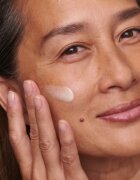 Peter Thomas Roth EVEN SMOOTHER™ Glycolic Retinol Resurfacing Serum ser intensiv cu efect de netezire 30 ml