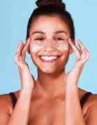 Peter Thomas Roth Water Drench Hyaluronic Cloud Eye Patches pernuțe de gel hidratant zona ochilor 60 buc