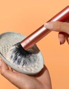 Real Techniques Cleanse suport pentru curățarea pensulelor 1 buc