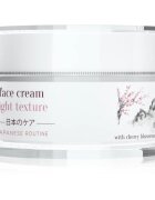 Revox B77 Japanese Routine Face Cream Light Texture crema hidratanta usoara faciale 50 ml