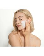 Revuele Glazeful Milky Toner Aqua Cloud loțiune tonică cu lapte cu efect de hidratare 200 ml