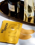 Rodial Bee Venom Jelly Eye Patches tampoane cu gel împotriva ridurilor de sub ochi cu efect calmant 2 buc