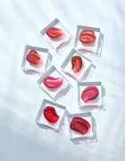 rom&nd Dewy Ful Water Tint luciu de buze rezistent culoare #02 Salty Peach 5 g