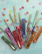 Rude Cosmetics Gimme Shimmer dermatograf rezistent culoare Lucky Penny 2.5 g