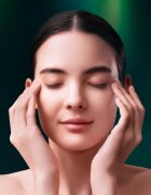 Shiseido Future Solution LX Legendary Enmei Ultimate Brillance Eye Cream cremă cu efect iluminator și de întinerire 15 ml