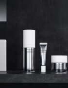 Shiseido Men Total Revitalizer Eye cremă ușoară pentru zona ochilor pentru bărbați 15 ml