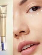 Shiseido Vital Perfection Intensive Wrinklespot Treatment crema anti-rid pentru față și gât 20 ml