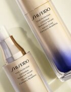 Shiseido Vital Perfection Liftdefine Radiance Serum ser pentru fermitate pentru un aspect intinerit 40 ml