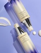 Shiseido Vital Perfection Liftdefine Radiance Serum ser pentru fermitate pentru un aspect intinerit 40 ml