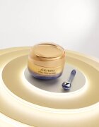 Shiseido Vital Perfection Uplifting & Firming Advanced Eye Cream cremă de ochi cu efect de lifting 15 ml