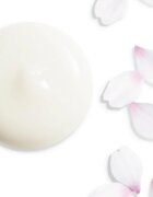 Shiseido White Lucent Illuminating Micro-Spot Serum ser iluminator pentru corectia petelor de pigment 50 ml
