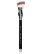 Sigma Beauty Face F43 Soft Angled Cheek pensulă teșită pentru fardul de obraz 1 buc