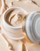 Sisley L'Integral Anti-Age Day and Night ingrijire completa împotriva îmbătrânirii pielii 50 ml