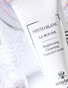 Sisley Phyto-Blanc La Mousse spuma de curatare ce ofera stralucire 125 ml