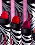 Sisley Phyto-Lip Twist Mat balsam de buze tonifiant cu efect matifiant culoare 21 Ruby 2.5 g