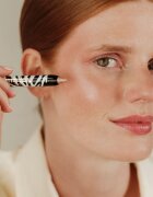 Sisley Phyto-Twist Topcoat dermatograf multifuncțional pentru ochi buze și obraji cu efect iluminator 1.5 g