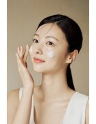 SKIN1004 Madagascar Centella Ampoule Foam spuma demachianta cu o textura cremoasa pentru piele sensibilă 20 ml