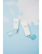 SKIN1004 Madagascar Centella Hyalu-Cica Water-Fit Sun Serum ser protector cu efect de hidratare SPF 50+ 100 ml