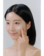 SKIN1004 Madagascar Centella Hyalu-Cica Water-Fit Sun Serum Twin Pack ser protector cu efect de hidratare pachet duo