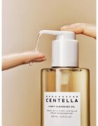 SKIN1004 Madagascar Centella Light Cleansing Oil ulei pentru indepartarea machiajului Ulei de curățare cu efect calmant 200 ml