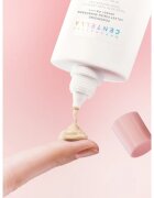 SKIN1004 Madagascar Centella Poremizing Velvet Finish Sunscreen crema de soare pentru fata pentru ten gras SPF 50+ 50 ml