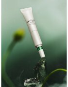 SKIN1004 Madagascar Centella Tea-Trica Spot Cream tratament topic pentru acnee cu efect calmant 20 ml