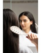 So Eco Biodegradable Detangling Leaf Brush perie compostabilă pe părul umed 1 buc