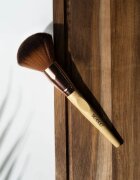 So Eco Bronzer Brush pensula pentru bronzer cu peri hipoalergenici 1 buc
