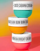 Sol de Janeiro Bom Dia™ Bright Cream cremă de corp cu efect de iluminare 240 ml