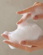 Some By Mi AHA∙BHA∙PHA 30 Days Miracle Acne Clear Body Cleanser gel de curatare spumant pentru pielea problematică și grasă 400 g