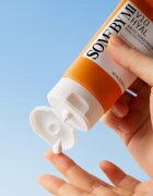 Some By Mi V10 Hyal Air Fit Sunscreen crema fata iluminatoare de protectie SPF 50+ 50 ml