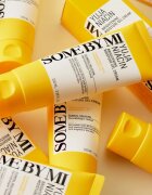 Some By Mi Yuja Niacin Brightening All in One Cleanser spuma de curatare ce ofera stralucire pentru piele sensibilă 100 ml