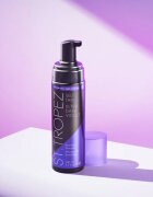 St.Tropez Self Tan Ultra Dark Violet spuma pentru ten inchis la culoare 200 ml