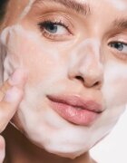 SUNEWMED+ Active Foaming Cleanser Face and Eye Makeup Removal spuma de curatare cu vitamina C 40 ml